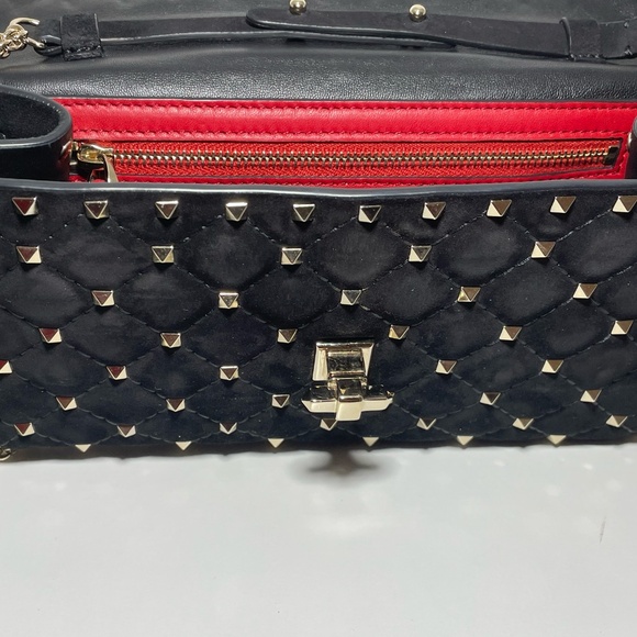 Valentino Garavani Rockstud Spike Black Velvet Wallet on Chain ✨ - Picture 7 of 8